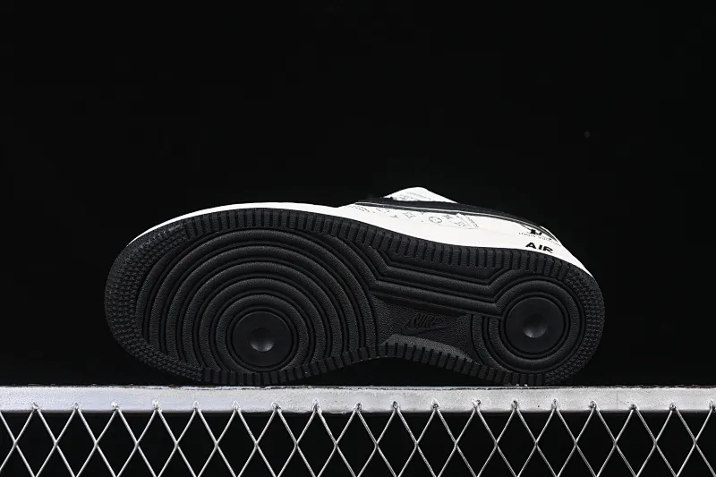 All Categories Nk Air Force 1 Air Force Series Nk Air Force 1 Low Air Force Low Nike Air Force 1'07 Low LV Co-branded Printed Beige and Black Hook Air Force One Low-top Casual Shoes HH7518-080